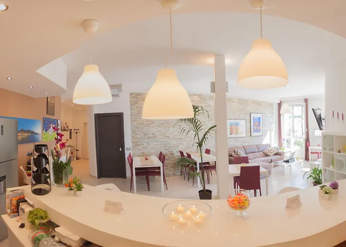 לינה וארוחת בוקר Ma&mi For 4*