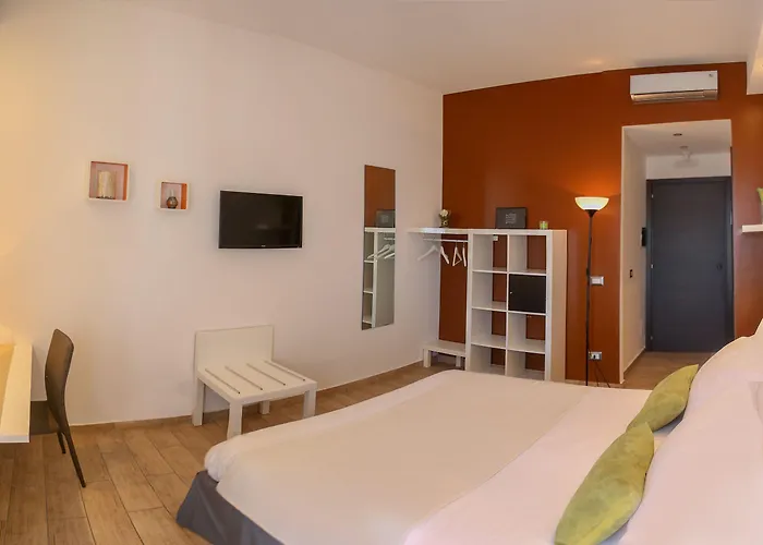 Ma&mi For فندق مبيت وإفطار تْشيفالو